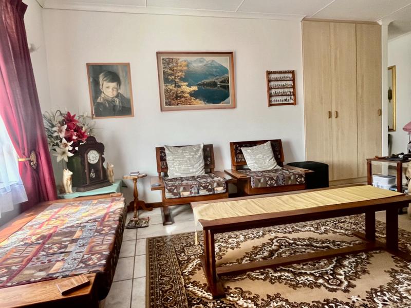 3 Bedroom Property for Sale in Fraaiuitsig Western Cape